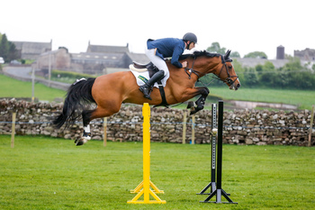 Christopher Smith takes top spot in the Equitop Myoplast Senior Foxhunter Second Round at North Cumbria Area Show